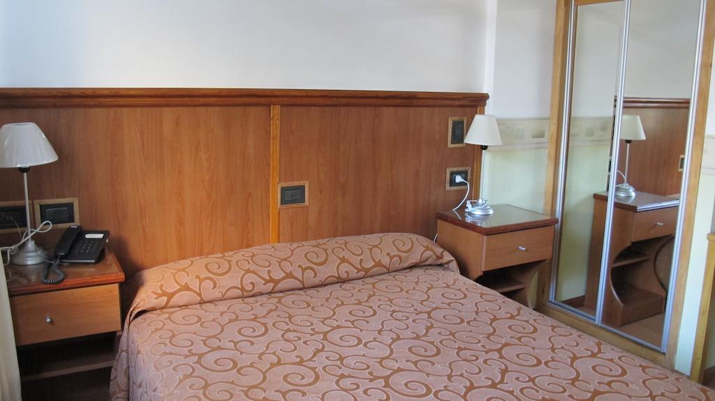 Hotel Pedraza Buenos Aires Rum bild